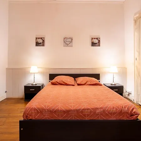 Joli T2 Bagneres De Bigorre Centre Appartement Buitenkant foto